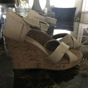 Toms Wedges